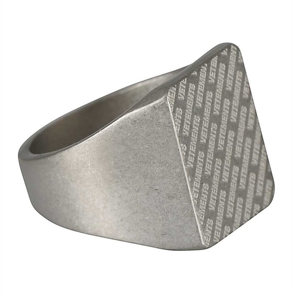 VETEMENTS NEW LOGO RING (M) - Picture 8 of 8